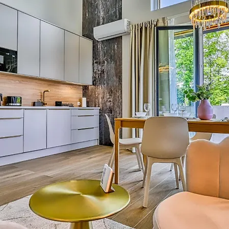 Apartmán Hillside Vip Ii - Przy Wyciagu - By Royal Aparts Karpacz